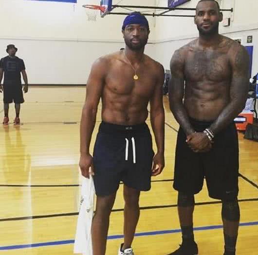 中屡次创下 中屡次创下