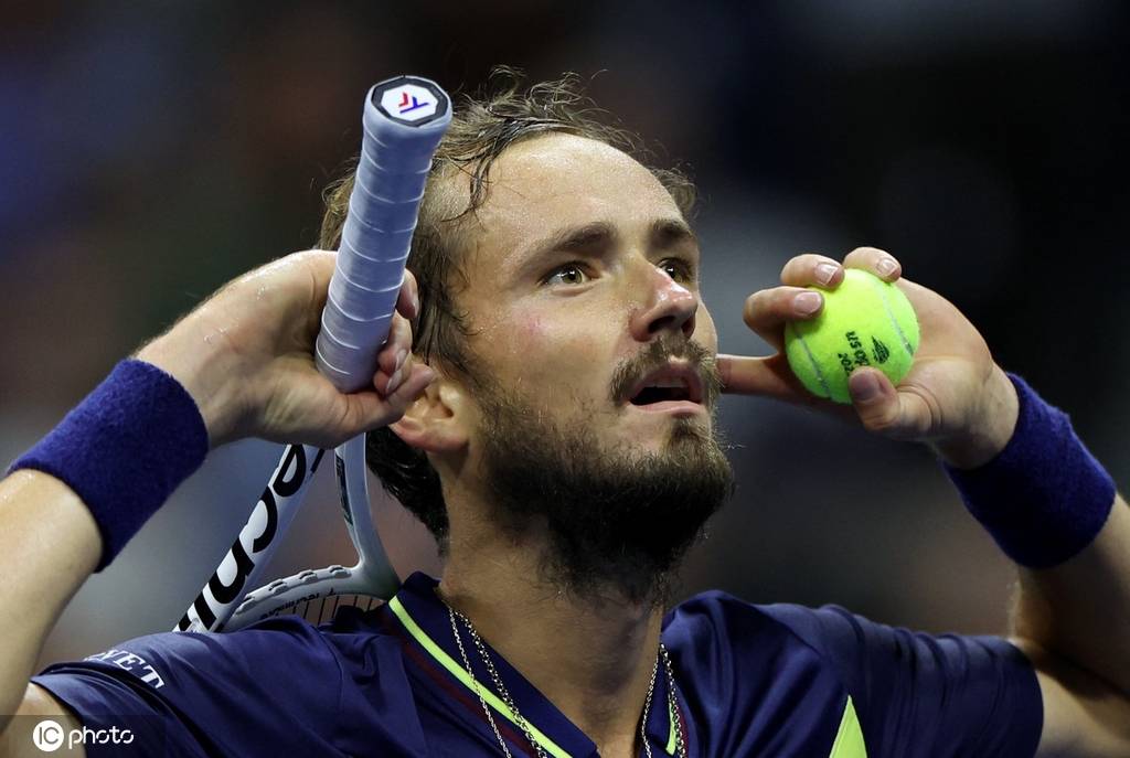 孙颖莎以一 孙颖莎以一