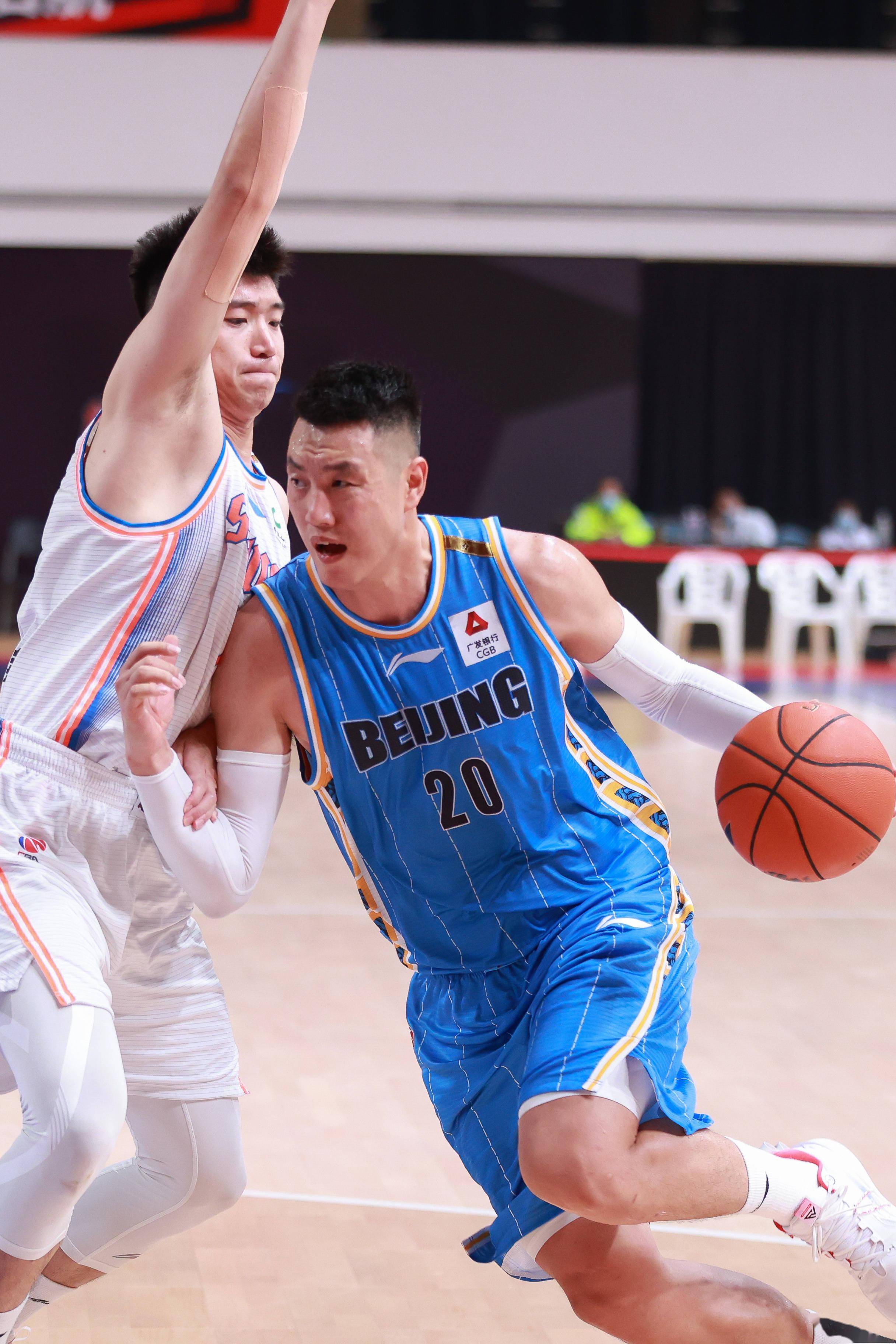 他在欧洲足 他在欧洲足